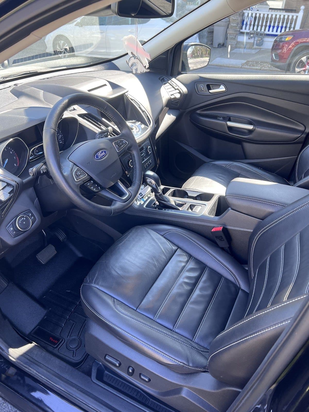 Detailed customer vehicle 11